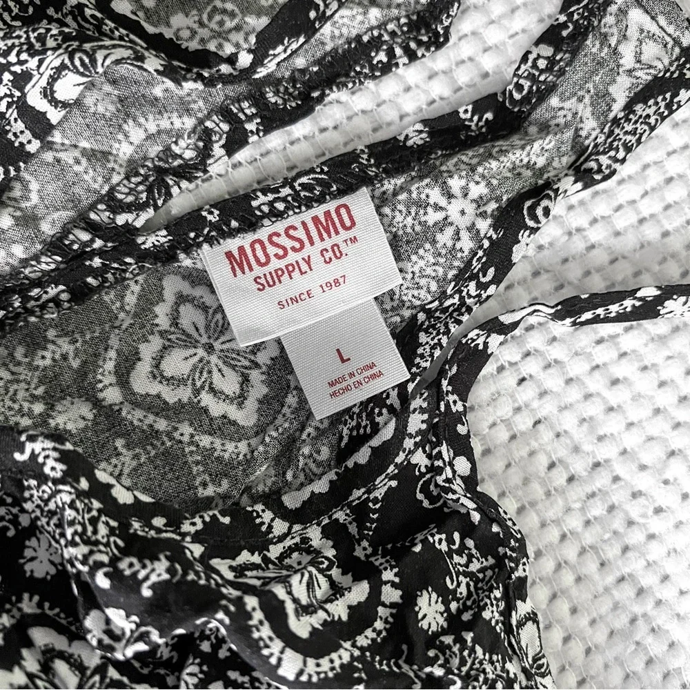 Mossimo Supply Co. Tank Top - Picture 2 of 3